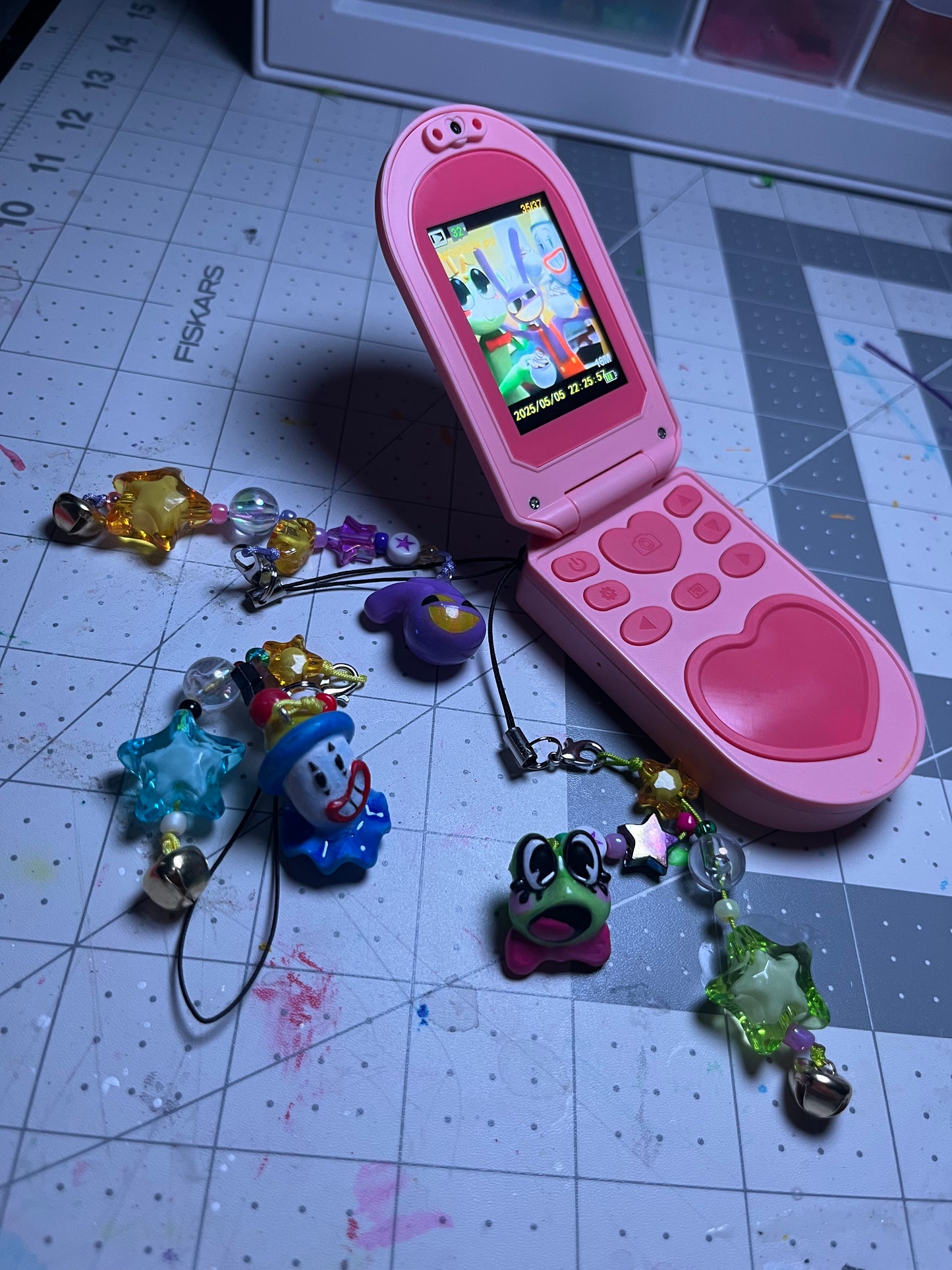 Ribbit Phone Charm